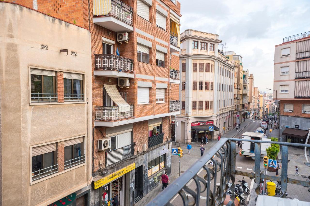 HOMEnFUN Studio Camp Nou II L'Hospitalet de Llobregat Exterior foto